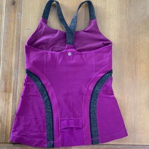 Lululemon athletica top and matching capris.